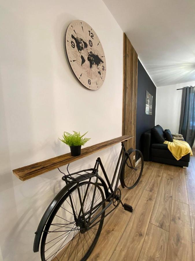 Niron Apartamenty Plac Konstytucji Пила Экстерьер фото